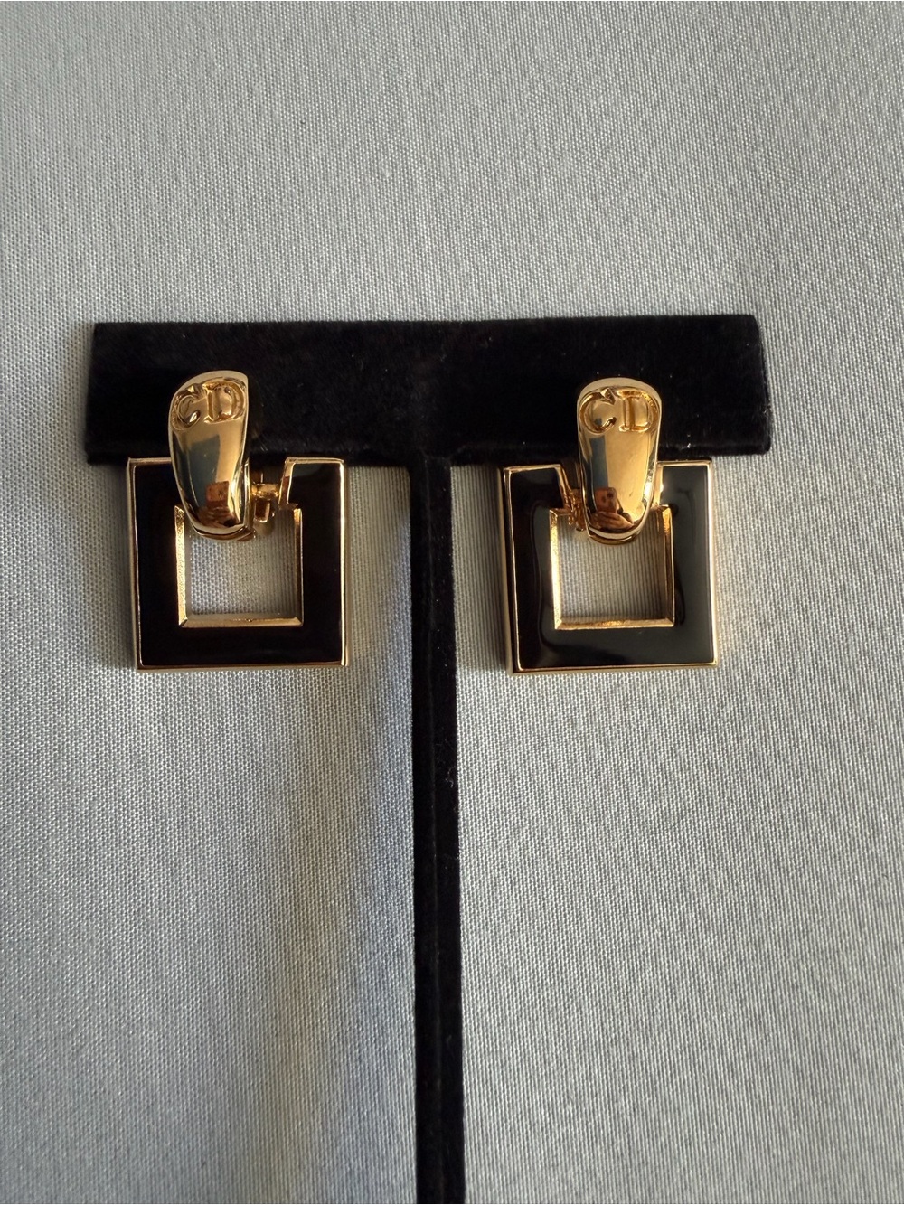 Dior Gold-Tone Square Pendant & Earring Set with Crystal Accents - Picture 6 of 6
